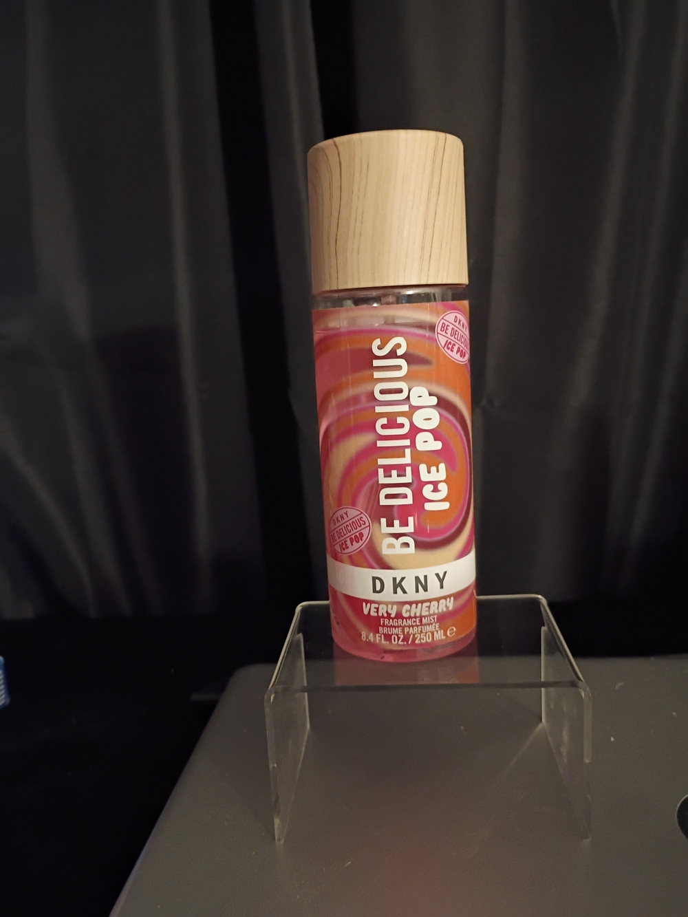 DKNY Be Delicious Ice Pop Very Cherry Spray